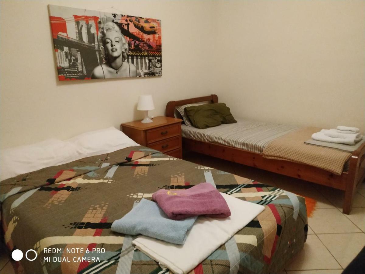 Stavros Apartments Artemida  Esterno foto